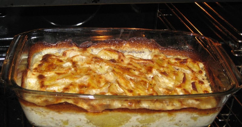 Gratin de pommes de terre facile au four : la recette crémeuse qui régale